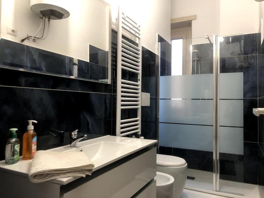 Ferienwohnung Casa Martina Pronta Per Te, Con Due Stanze Da Letto! Turin Exterior foto